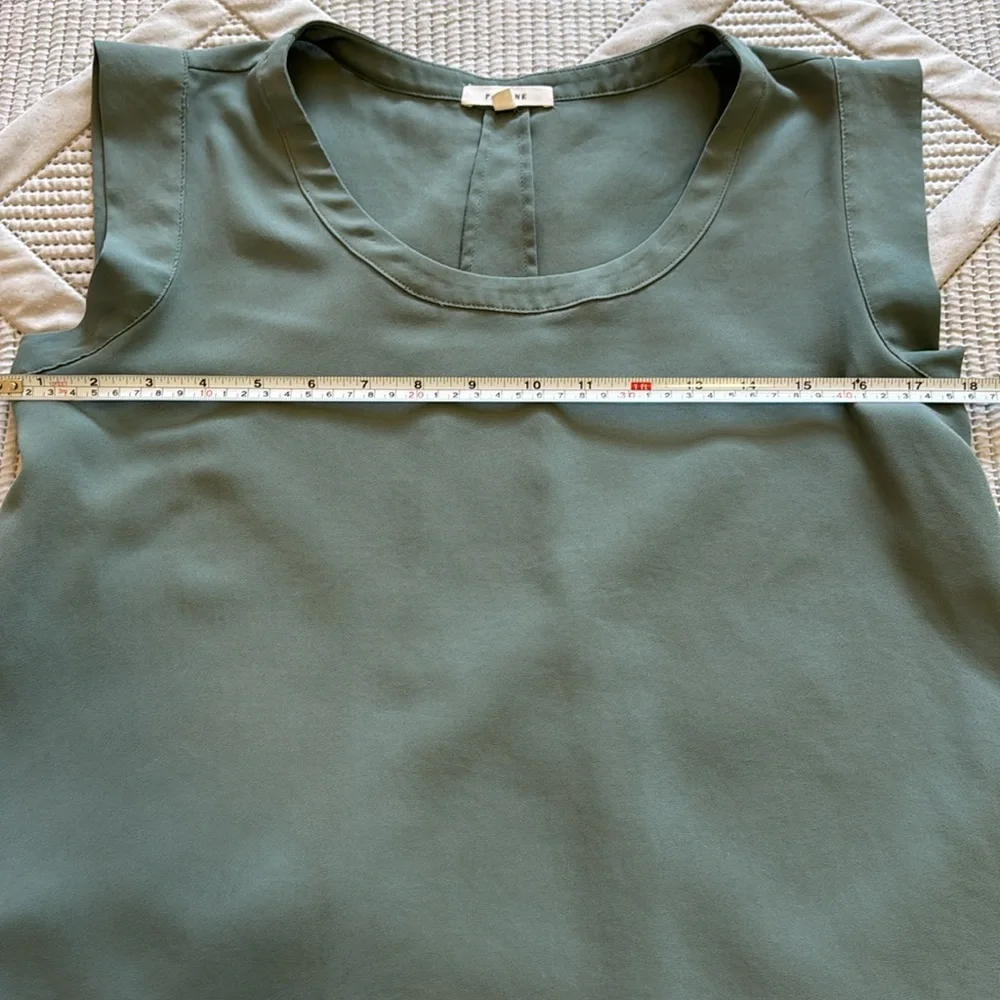 Pleione Sage green Chiffon Cap Sleeve Round Neck Blouse Size XS - Picture 3 of 5